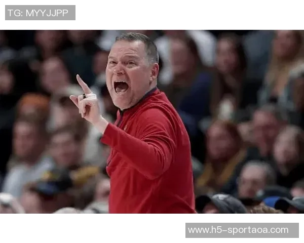 卡里克谈训练氛围积极向上团队正在朝着正确方向努力前行